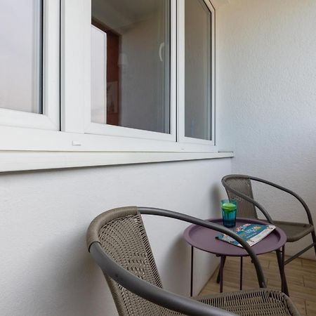 Apartaments Solec 79 By Noclegi Renters Warsawa Bagian luar foto