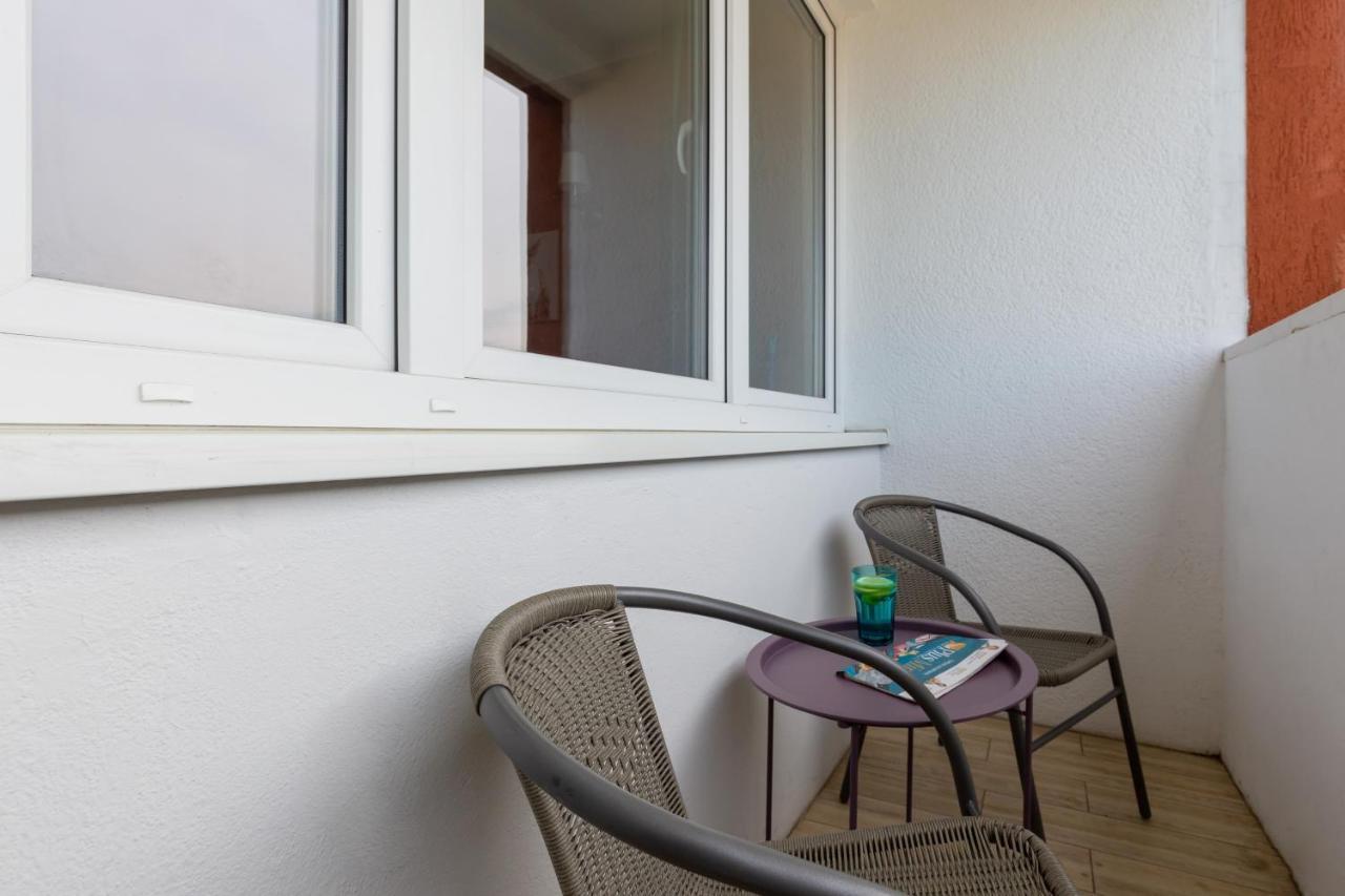 Apartaments Solec 79 By Noclegi Renters Warsawa Bagian luar foto