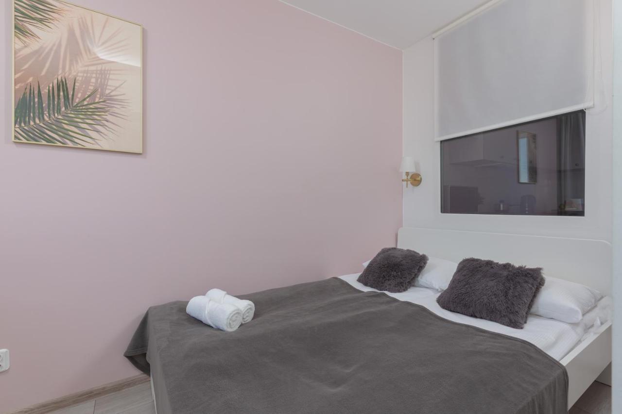 Apartaments Solec 79 By Noclegi Renters Warsawa Bagian luar foto