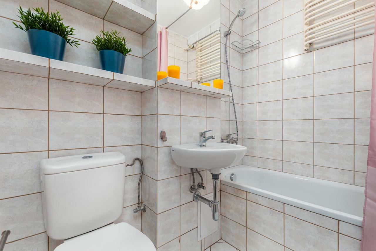 Apartaments Solec 79 By Noclegi Renters Warsawa Bagian luar foto