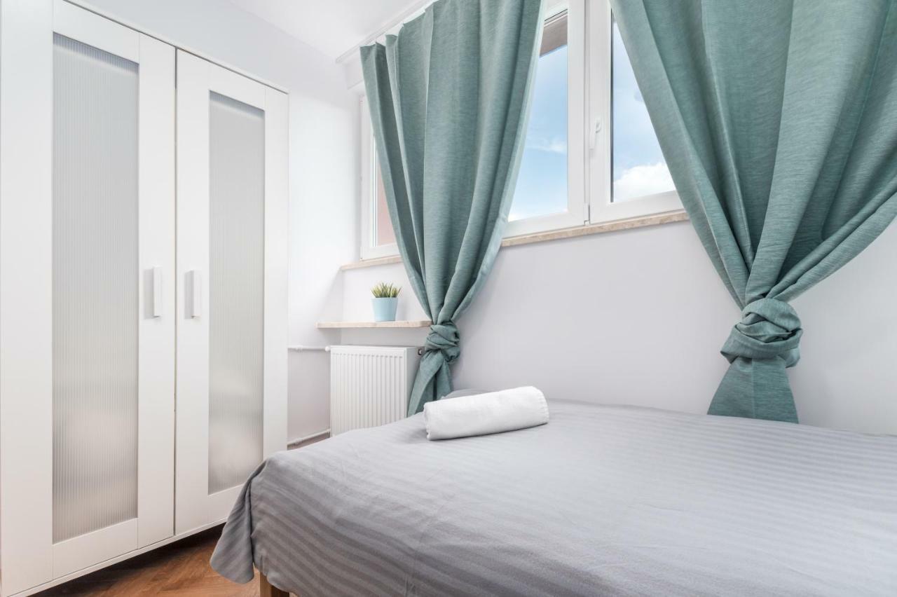 Apartaments Solec 79 By Noclegi Renters Warsawa Bagian luar foto