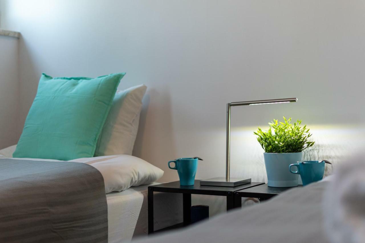 Apartaments Solec 79 By Noclegi Renters Warsawa Bagian luar foto